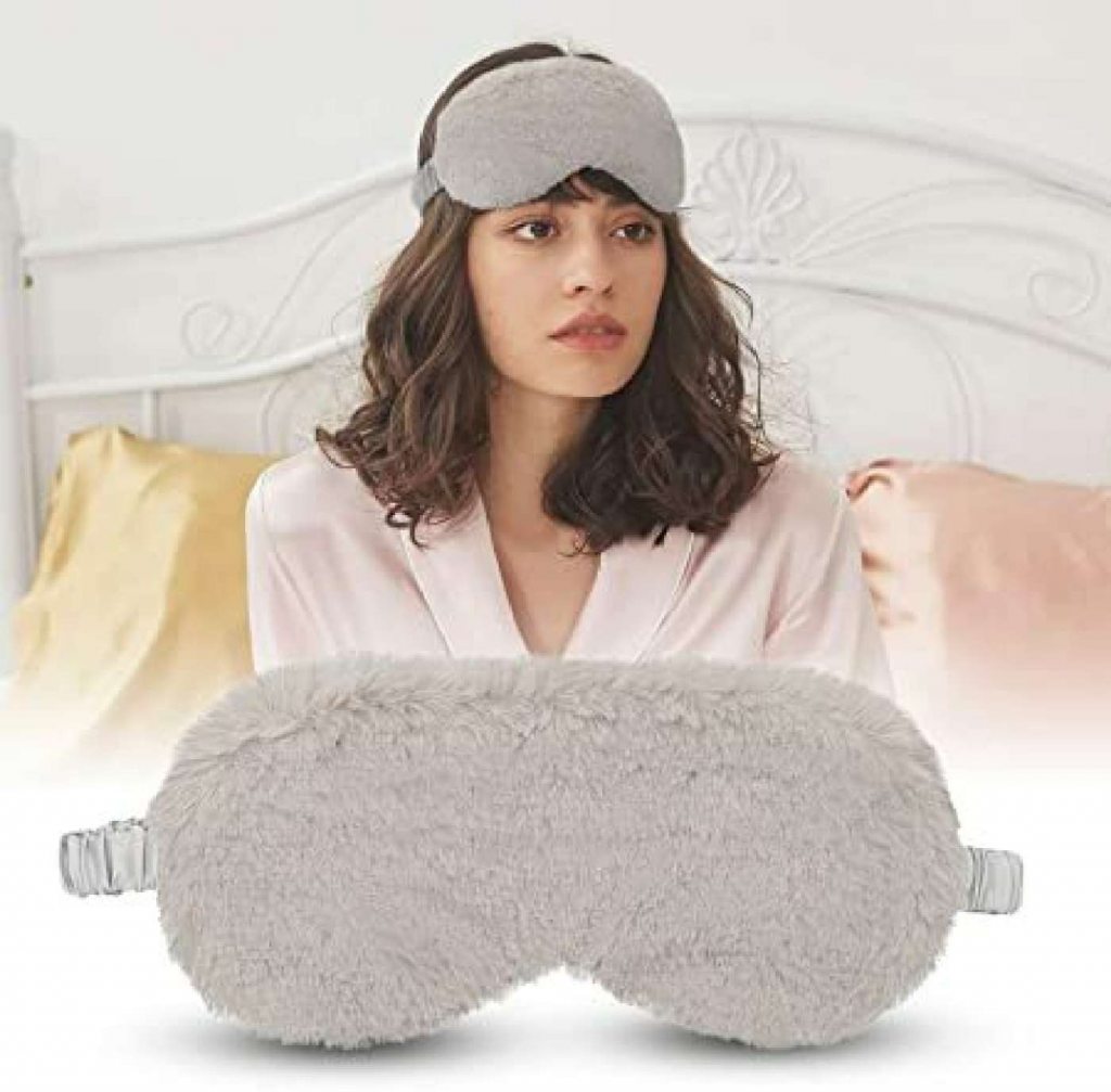 Eye Mask -silk-grey-sleeping-with-silk-elastic