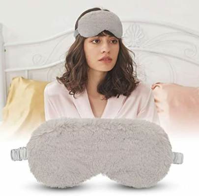 Eye Mask -silk-grey-sleeping-with-silk-elastic