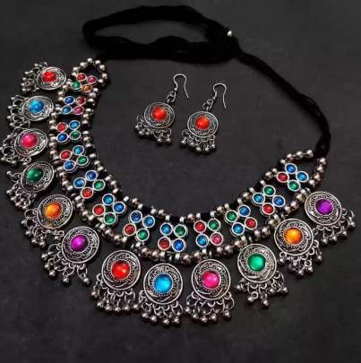 Multi colour silver necklace 