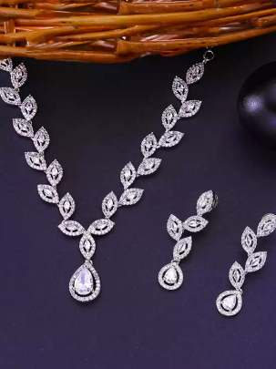 Silver necklace 