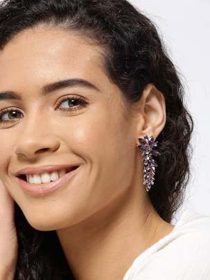 Butti - Earrings